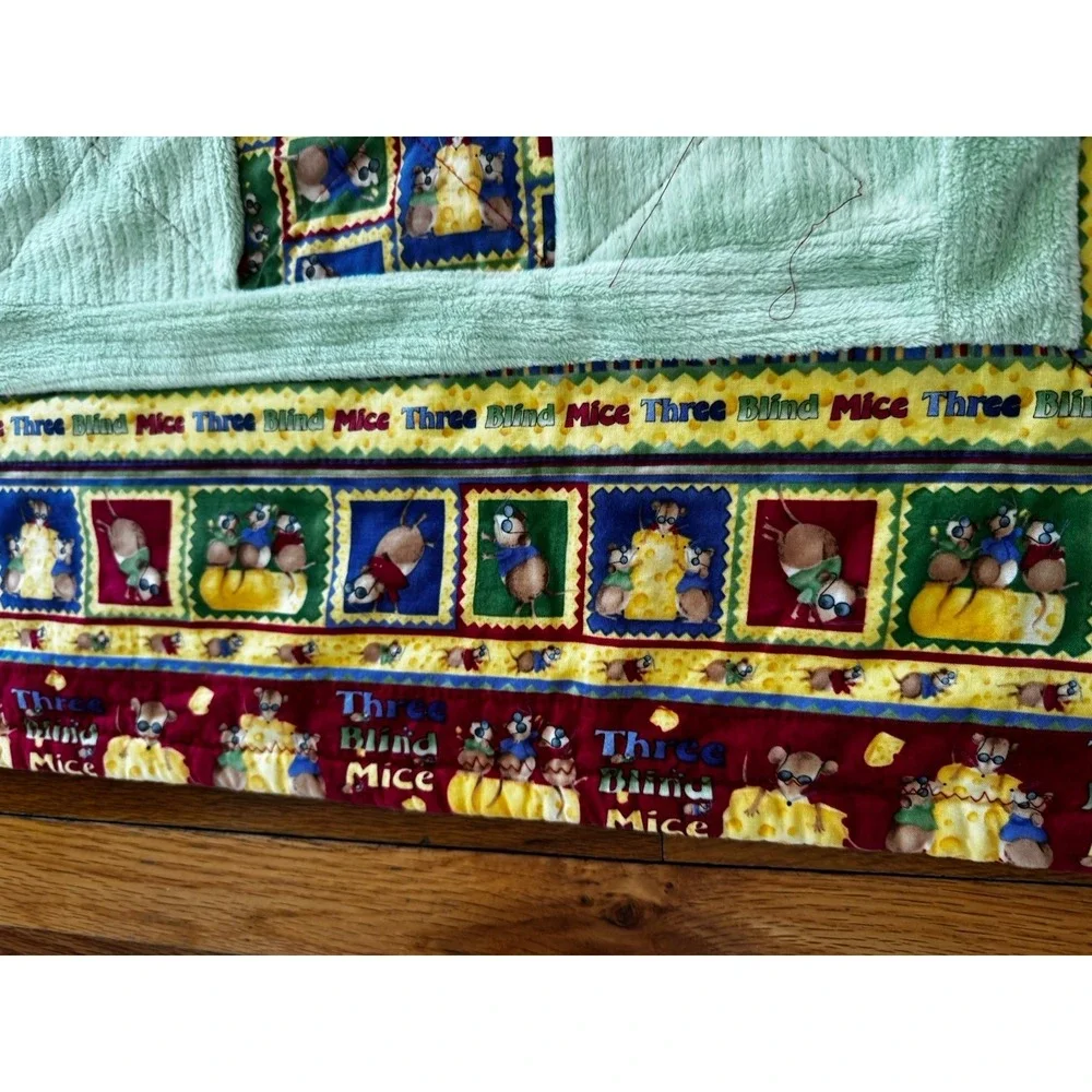 Vintage‎ Handmade Three Blind Mice Patchwork Baby Quilt Blanket Nursery Rhyme